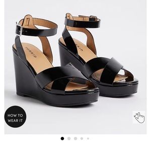 Strappy platform wedge sandals